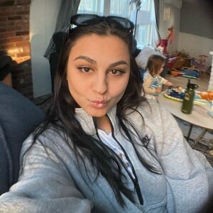 Meet your Posher, Violet